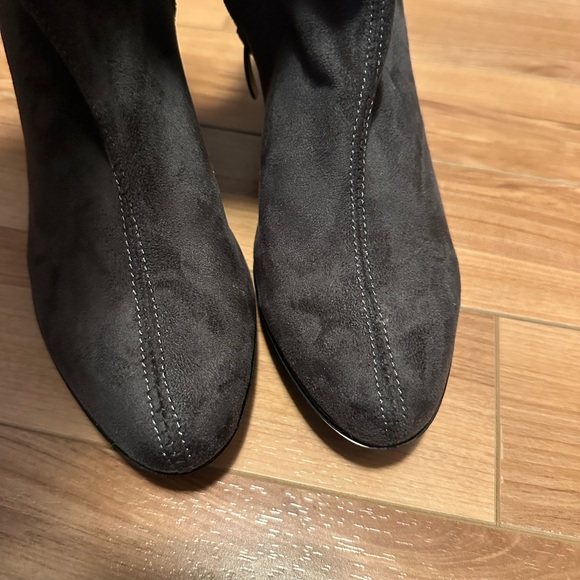 Beautiful black boots Suede - Picture 5 of 7